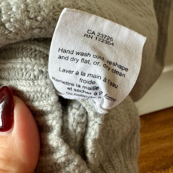 ARITZIA WILFRED 100% merino wool grey turtleneck sweater (S) - Picture 6 of 10
